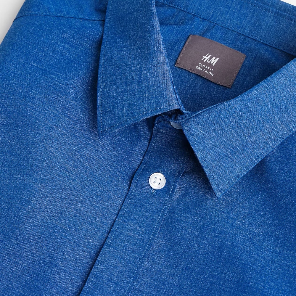 H&M Mens Crisp Blue Easy Iron Dress Shirt.